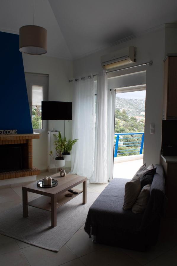 Blue And White Apartment Schinias Exterior foto